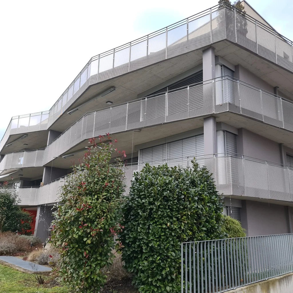 Terrassengeländer aus Metall, individuelle Sonderanfertigung